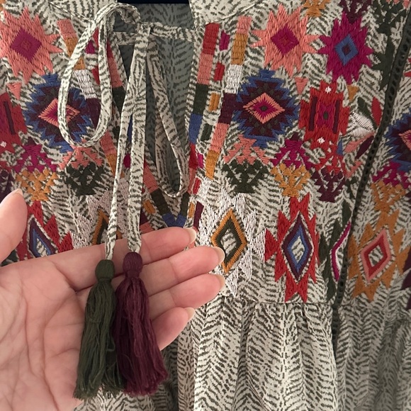 THML Multicolor Embroidered Blouse - Picture 3 of 7